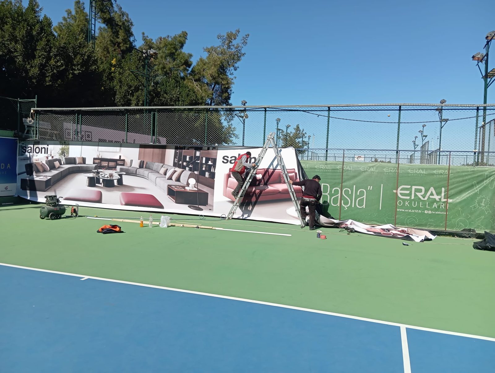 Tenis kortu branda baskı ve montajı