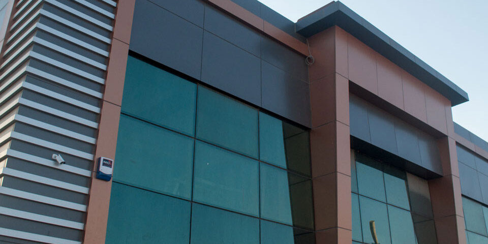 Kompozit Panel Nedir? Cephe ve Tabelada Kullanımı